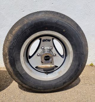 Ruedas Nissan Terrano I (235/70/R15)