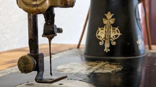 Máquina de coser antigua Singer