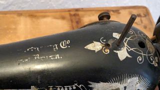 Máquina de coser antigua Singer