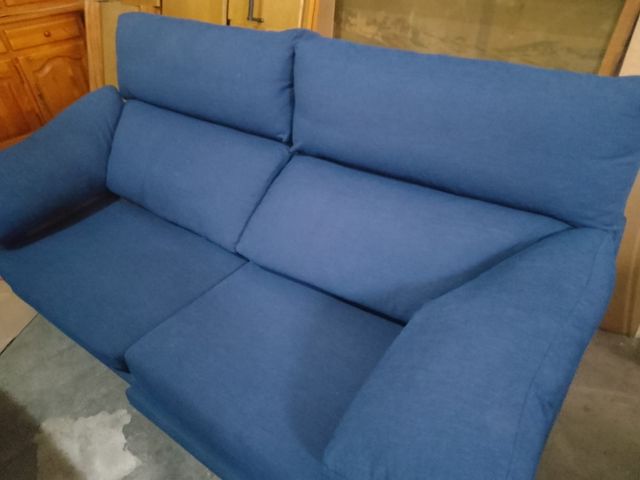 Sofá con asientos extraíbles