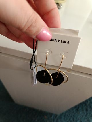 Pendientes oro y negro