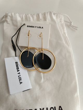 Pendientes oro y negro