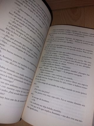 LIBRO - Cincuenta sombras de Grey - ERÓTICO