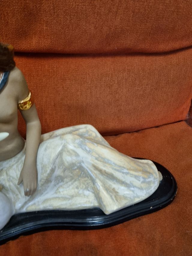 Escultura de Porcelana