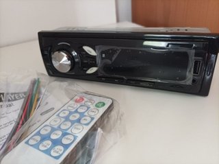 RADIO COCHE NUEVA CON BLUETOOTH USB AUX SD...