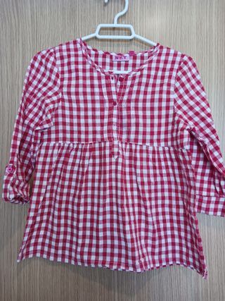 Blusa de niña.