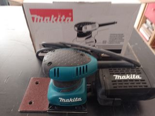 Levigatrice Makita 
