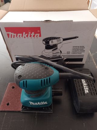 Levigatrice Makita 