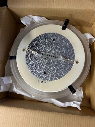 Plafoniera alogena sostituibile con led