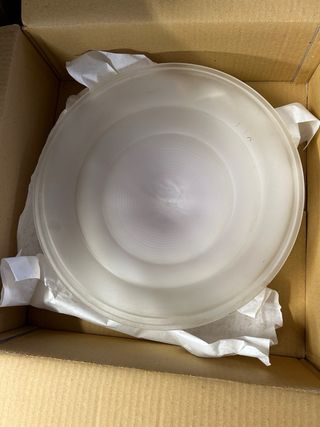 Plafoniera alogena sostituibile con led