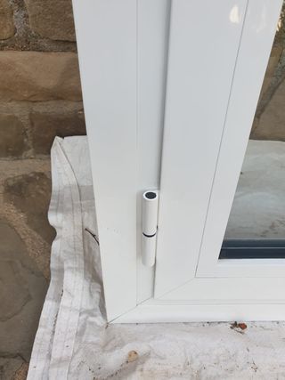 Ventana aluminio batiente vertical, 2 hojas