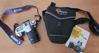 Cámara analógica profesional vintage