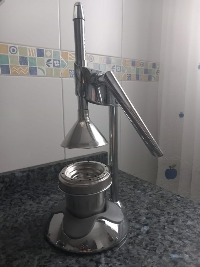 EXPRIMIDOR DE PALANCA DE ACERO INOXIDABLE