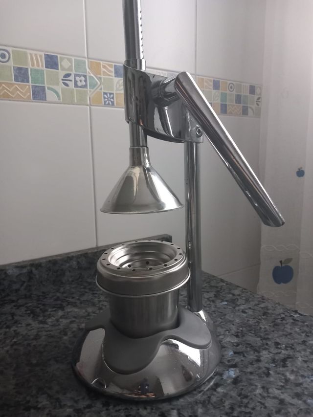 EXPRIMIDOR DE PALANCA DE ACERO INOXIDABLE