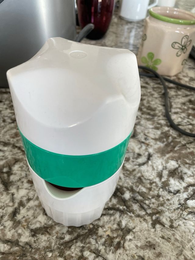 Expimidor vintage de naranjas verde