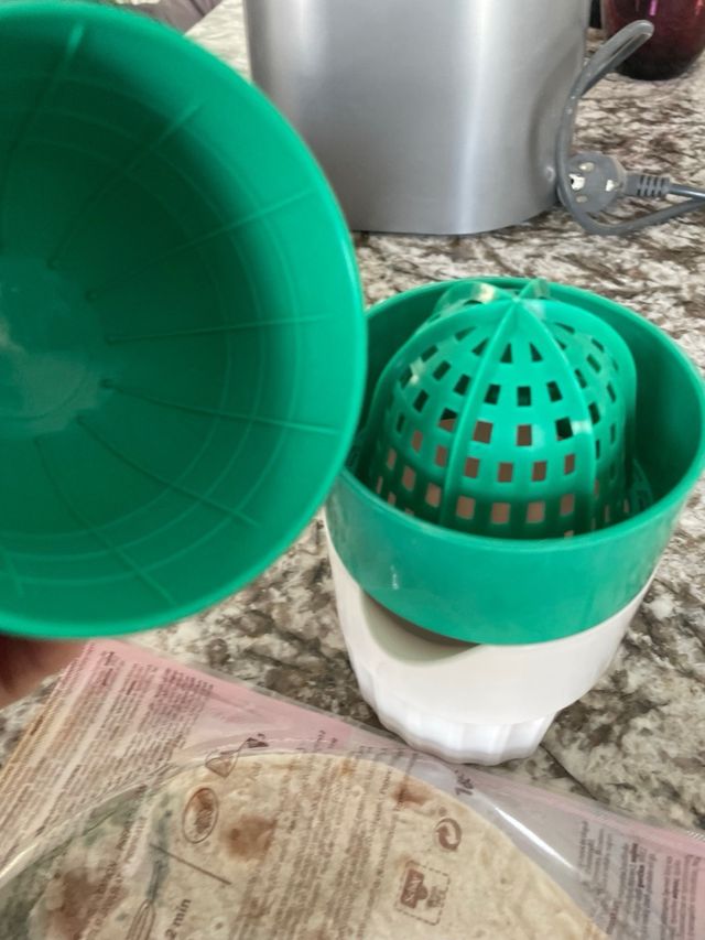 Expimidor vintage de naranjas verde