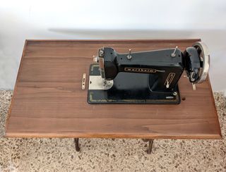 Antigua Máquina de coser Wertheim 1920s