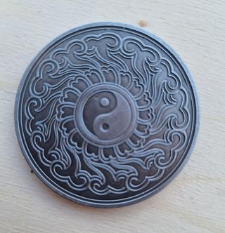 Moneda Tigre y Dragon 