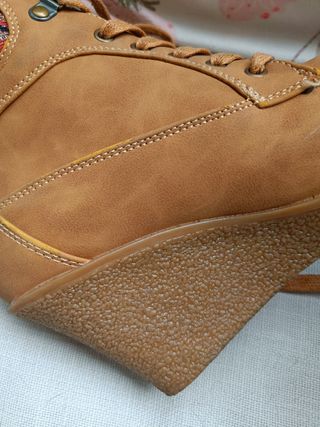 Botines de cuña 