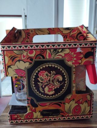 Juego de jarra y 6 vasos