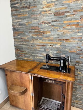 Maquina de coser antigua Sigma