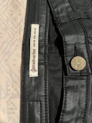 Pantalón de cuero