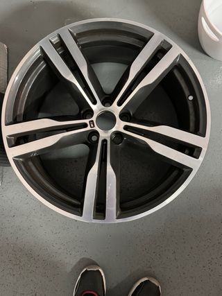 1 Llanta de bmw  7 serie 2021