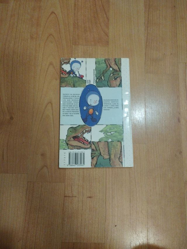 Libro Pupi y el club de los dinosaurios