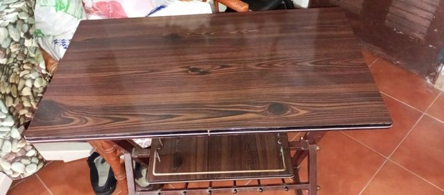 Mesa de televisión vintag