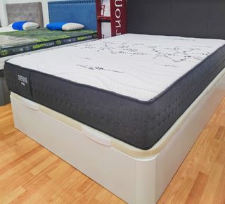 Canapés abatibles: madera y polipiel