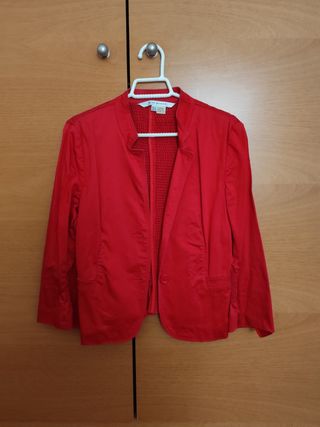 Chaqueta Zara roja