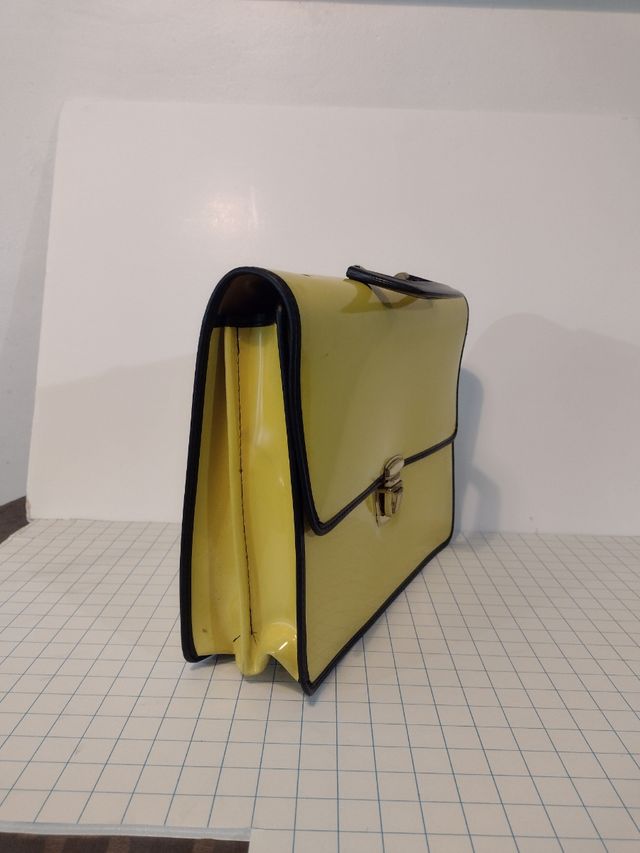 Maletín escolar años 70