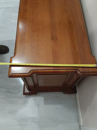Baúl de madera maciza . Precio negociable.