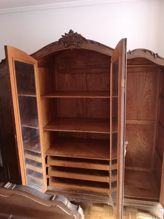 Armario antiguo de castaño