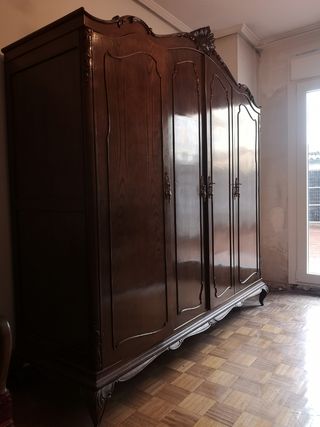 Armario antiguo de castaño