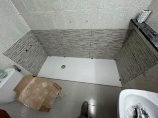 CAMBIAMOS TU BAÑERA POR PLATO DE DUCHA