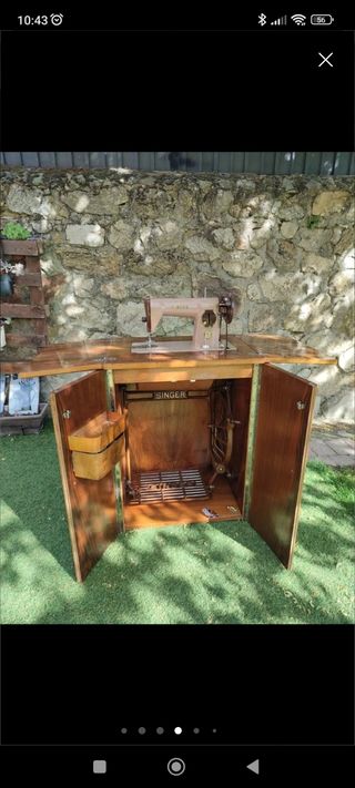 Máquina de coser singer con mueble