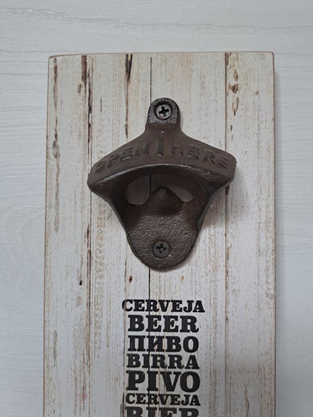 Apribottiglia birra da parete