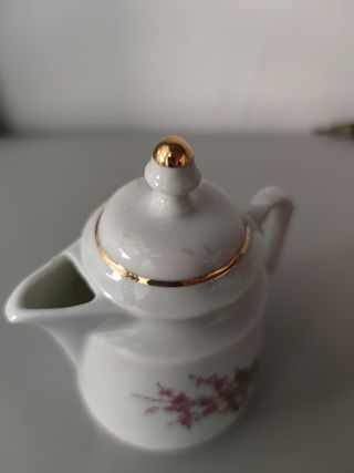 Teiera in porcellana