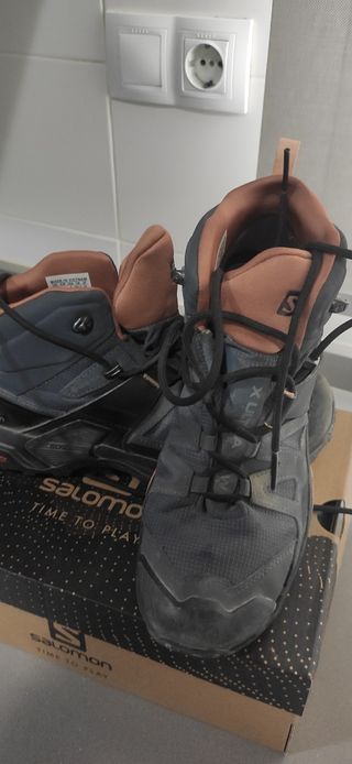 Salomón X Ultra 4 MID W