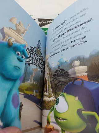 LIBRO MONSTRUOS UNIVERSITY DISNEY NUEVO.