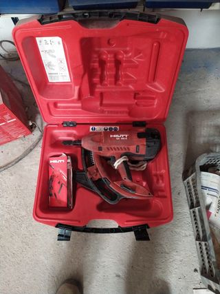 Pistola de clavos para la construccion