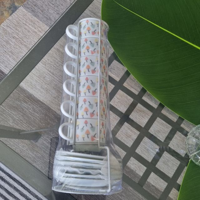 Juego 13 piez. CAFE a estrenar y camino mesa perfi