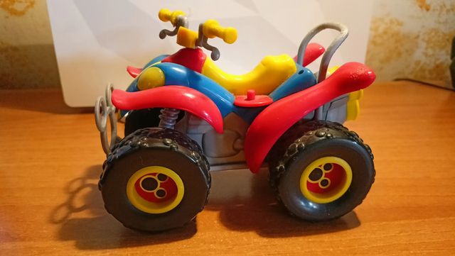 Topoquad - Allegato a Topolino 2540 del 2004