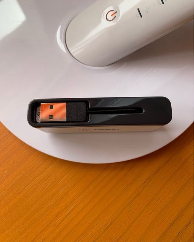 Belkin F4U021bt - Hub de viaje con 4 puertos