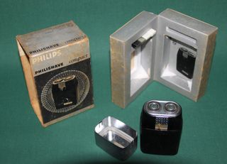 Maquina de afeitar a pilas "Philips"