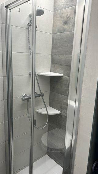 MAMPARAS DE DUCHA A MEDIDA