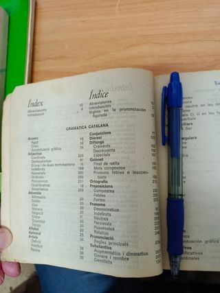 Diccionario catalán-castellano castellà-