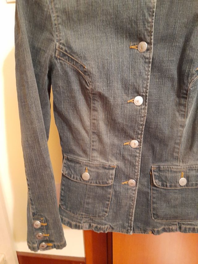 Chaqueta tejana de chica 