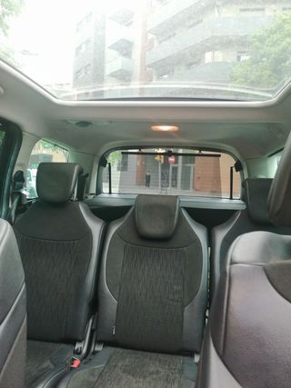 Citroen Grand C4 Picasso 2011